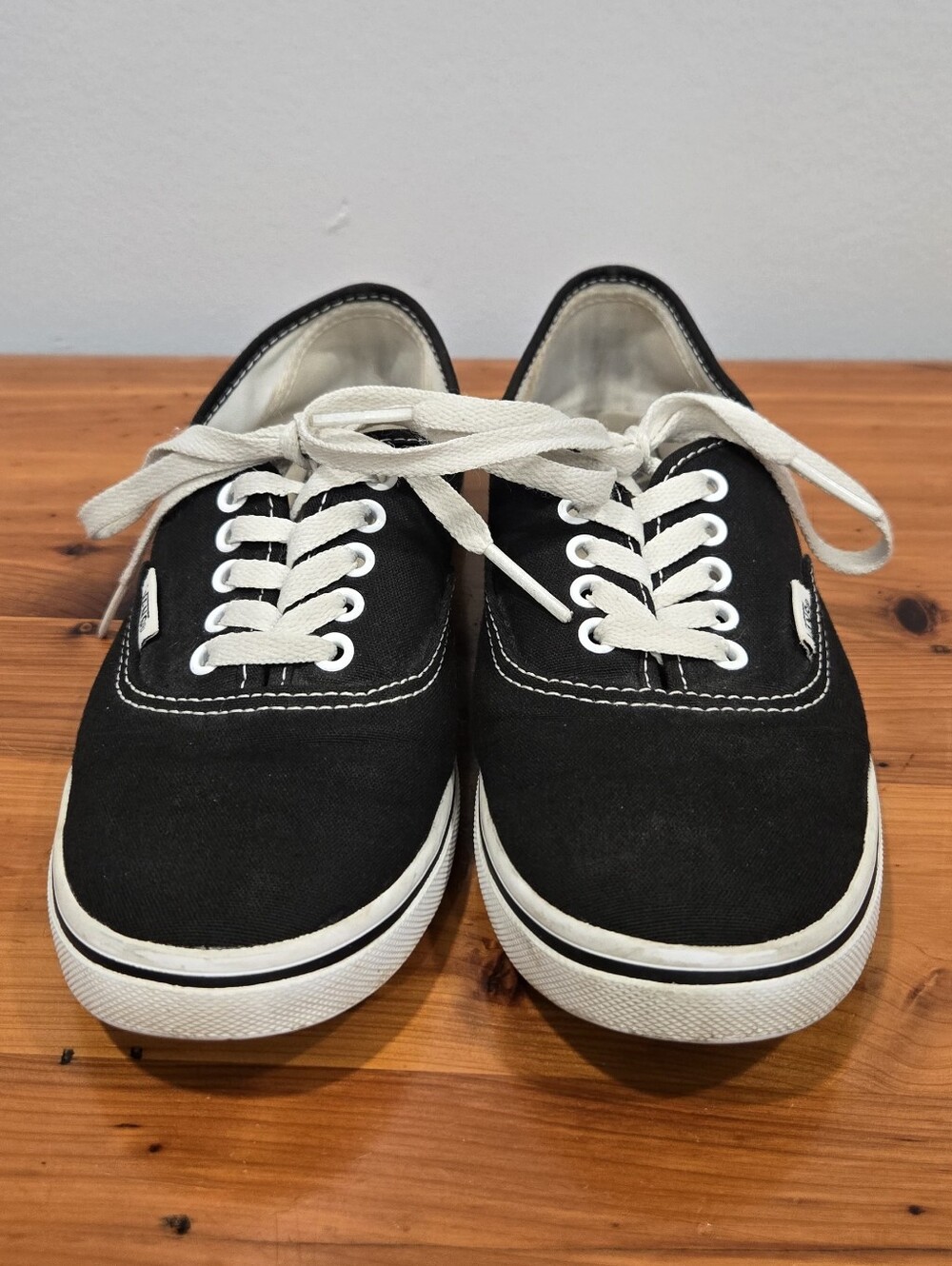 Vans Authentic Black Canvas Low Top Shoes | Women 7 / Men 5.5
